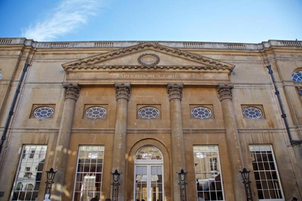 Beautiful Bath Apartment In Central Milsom Street Exterior photo