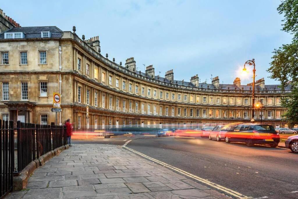 Beautiful Bath Apartment In Central Milsom Street Exterior photo