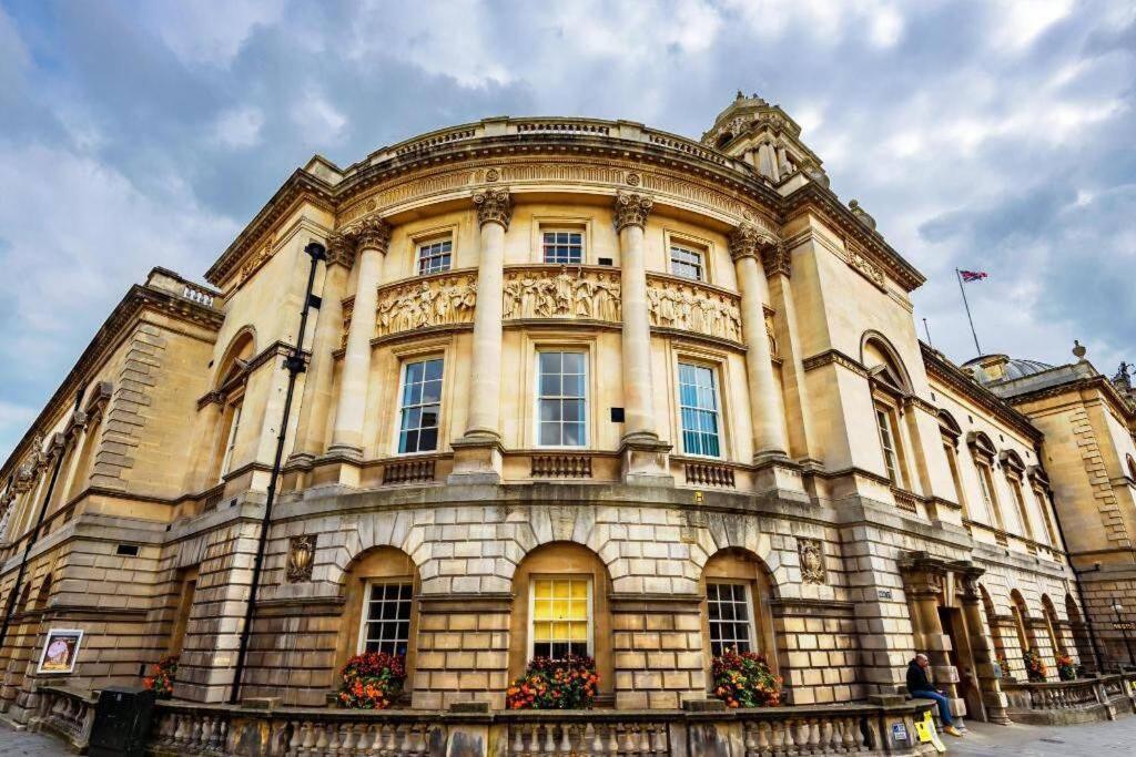 Beautiful Bath Apartment In Central Milsom Street Exterior photo